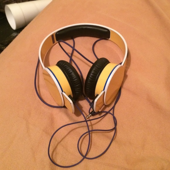 LSU Sol republic headphones - Picture 2 of 3