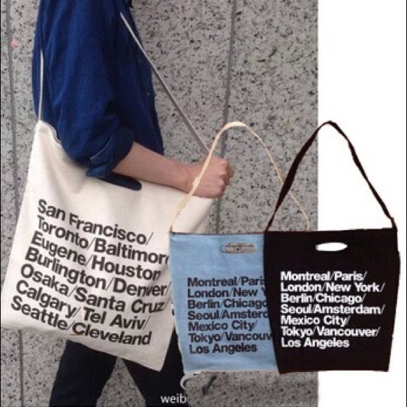 ISO AMERICAN APPAREL CITIES BAG!!! (IN BLACK!!)