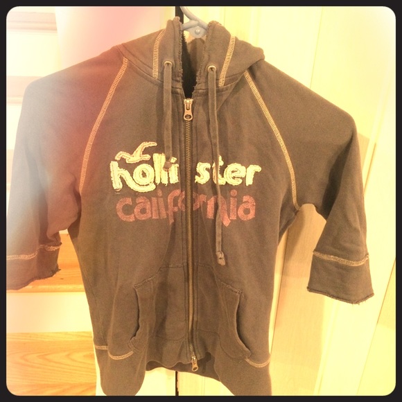 Hollister Half-Sleeve Sweater