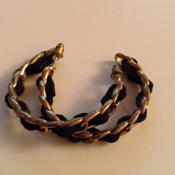Black ribbon hoop earrings