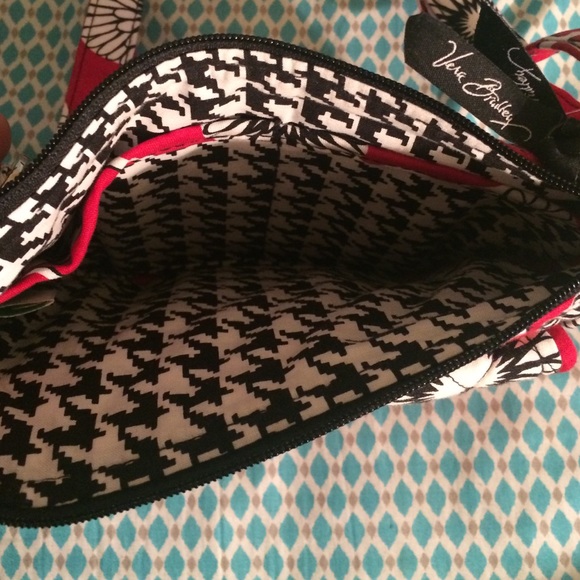 Vera Bradley Purse - Picture 3 of 3