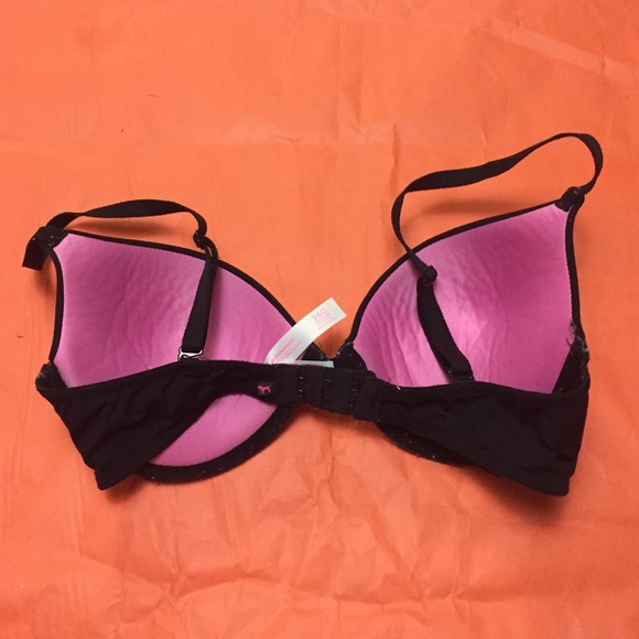 Victoria Secret Push-up bra - Picture 2 of 3