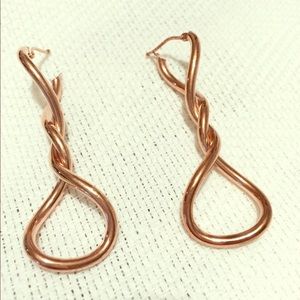 Milor Italian gold earrings .$200.🎈🎈🎈🔐