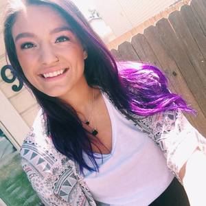 Meet your Posher, Elyse