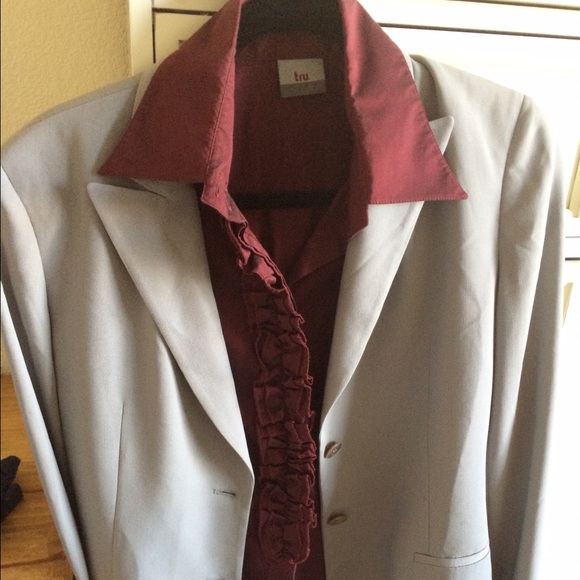 Button down shirt - Picture 3 of 4