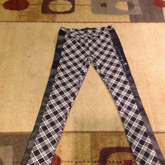 Awesome plaid leggings with faux leather striping