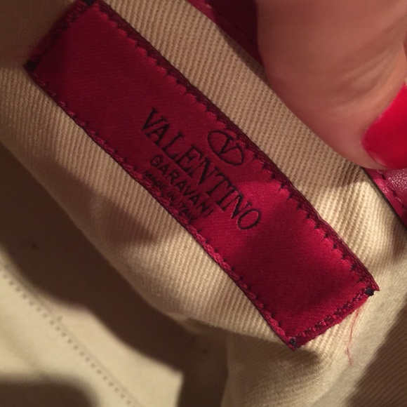 VALENTINO ROCKSTUD LEATHER TOTE - Picture 4 of 4