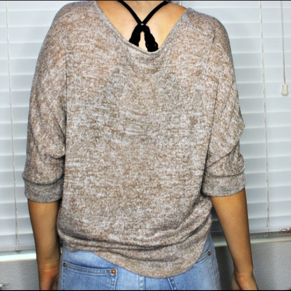 SOLD❤️Tan knit top - Picture 2 of 4