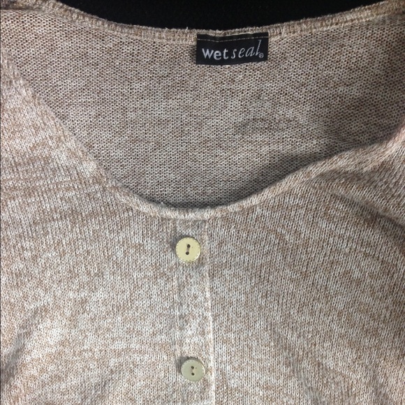 SOLD❤️Tan knit top - Picture 4 of 4