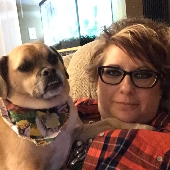 Meet your Posher, Kelly - Picture 3 of 5