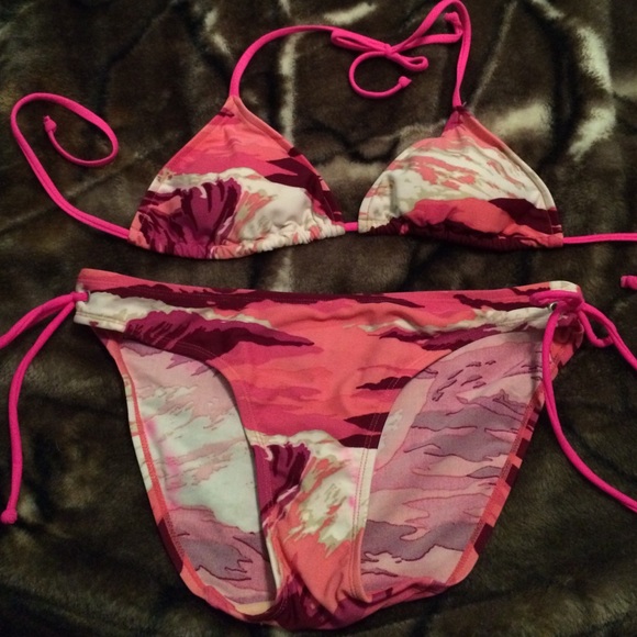 Pink camo bikini