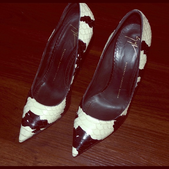 Giuseppe Zanotti Snakeskin pump