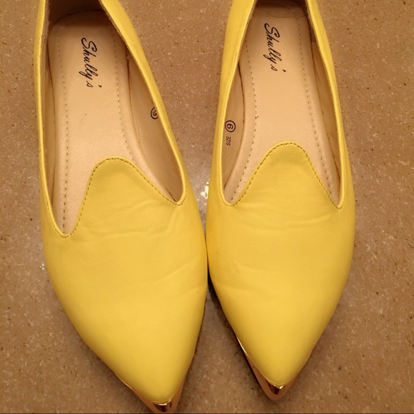 yellow pointed flats