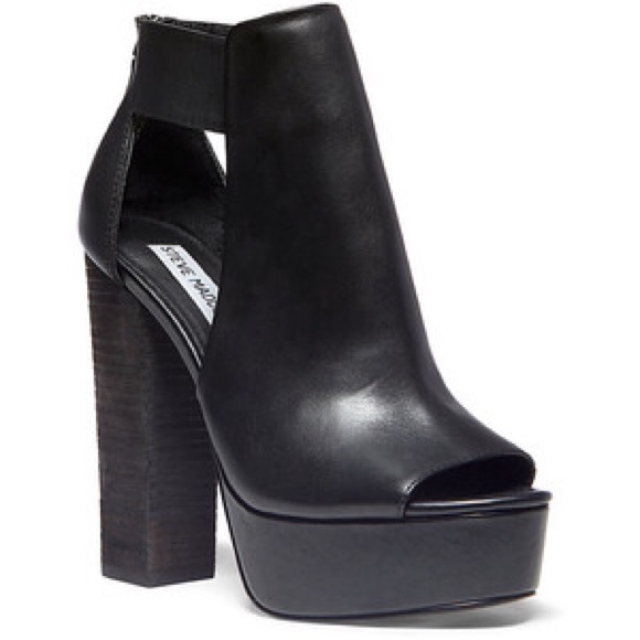 Steve Madden Definit Booties
