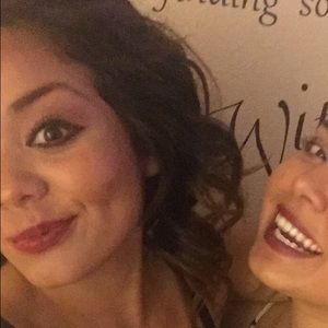 Meet your Posher, Yvette