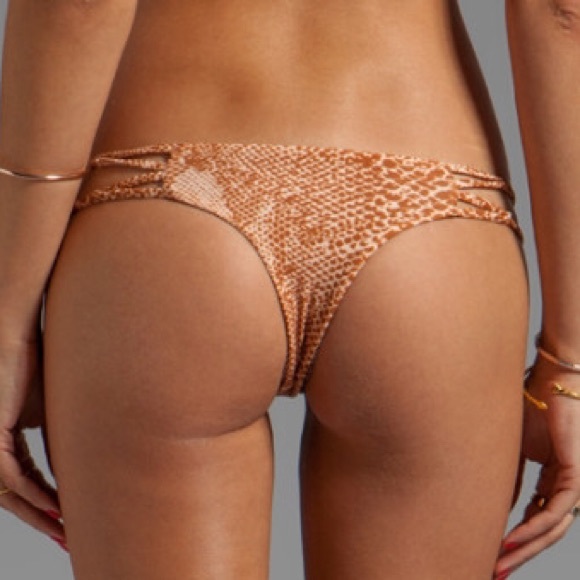 Acacia Kauai bottom in snake/Maui mud