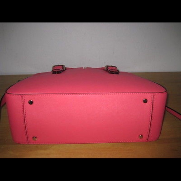 Goldie Leather Satchel. Color- Strawberry!🍓 - Picture 3 of 4
