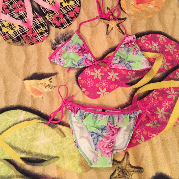 🌺☀️VIX Flora Tri Ruffle Bikini☀️🌺 - Picture 1 of 3