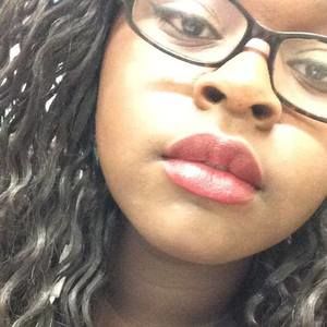 Meet your Posher, Jillian