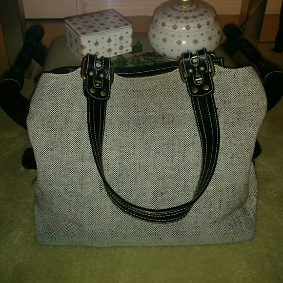 Accessories - Picture 2 of 3