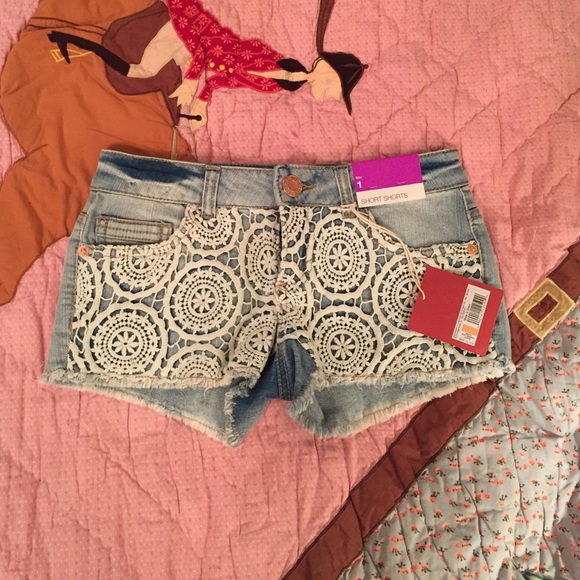 ✨Mossimo Short Shorts✨