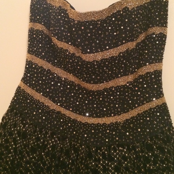 Victoria dress, with sequence black and gold