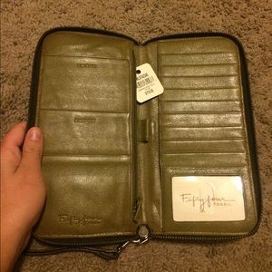Fossil fifty-four travel wallet/passport holder