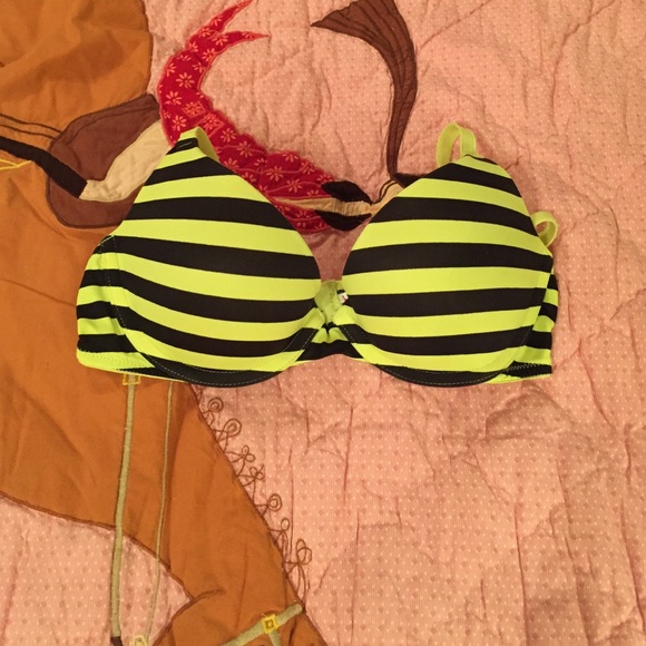 Victoria's Secret Push Up Bra