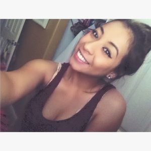 Meet your Posher, Briana