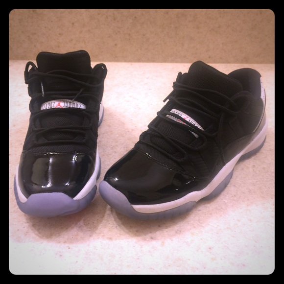 Jordan retro 11 low