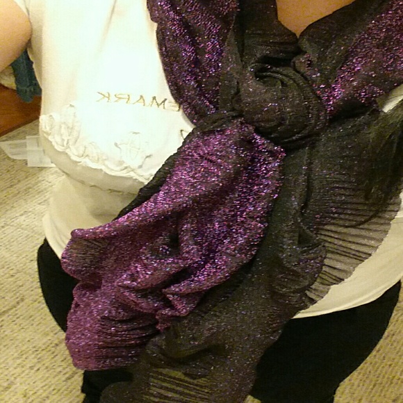 Scarf - Picture 3 of 3