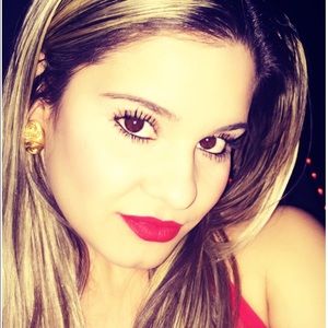 Meet your Posher, Lisandra