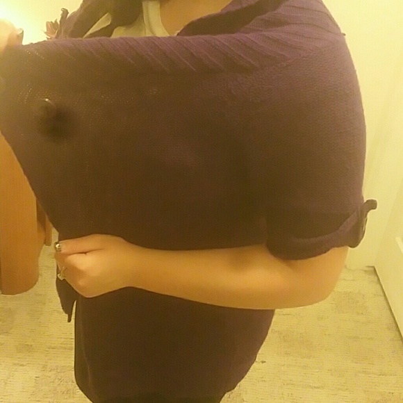 Sweater - Picture 3 of 3