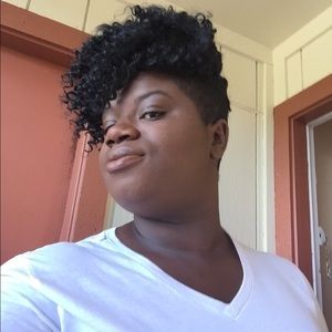 Meet your Posher, Annie