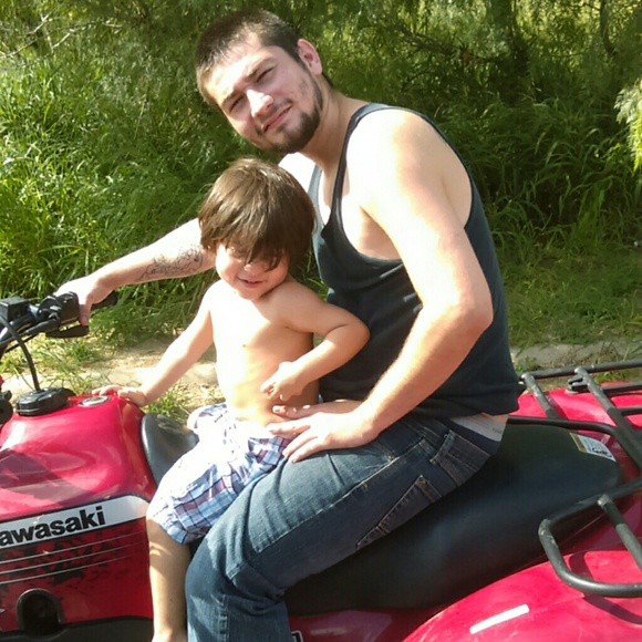 Meet your Posher, Sara - Picture 2 of 4