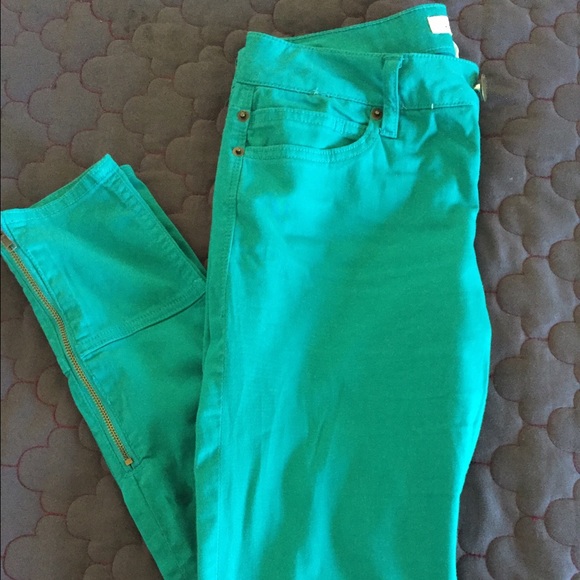 Emerald green leggings