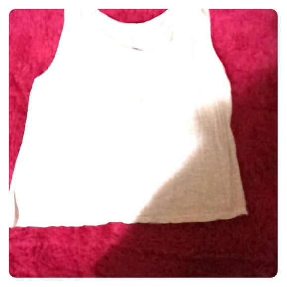 Another white stylish super cute crop top