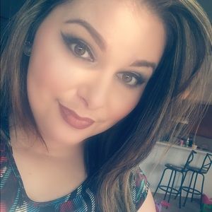 Meet your Posher, Lucia