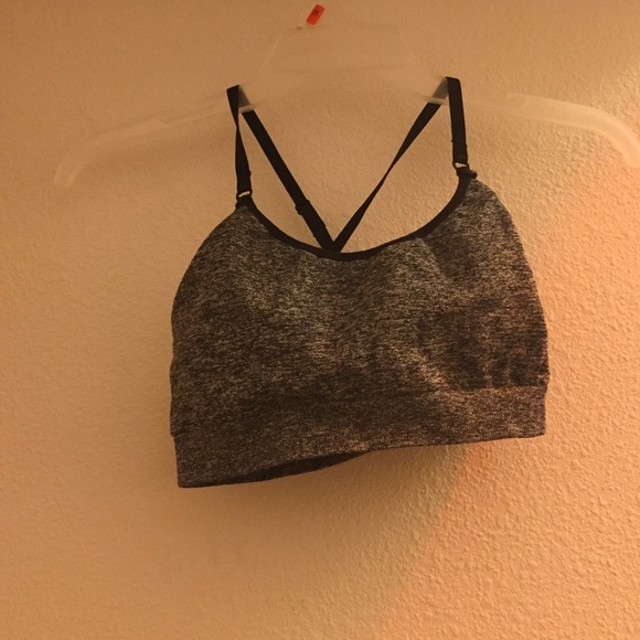 Sports bra