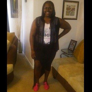 Meet your Posher, Akela