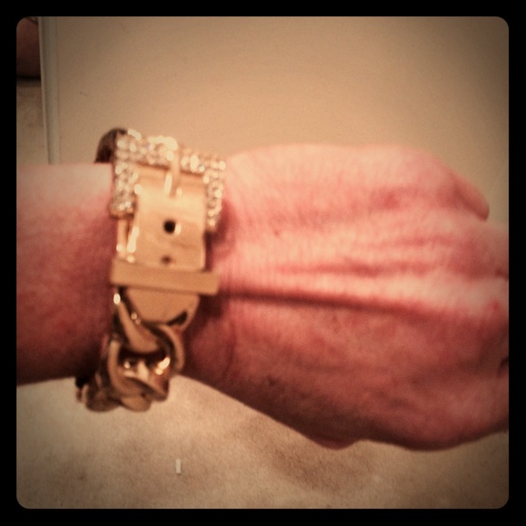 Solid gold  toned buckle bangle