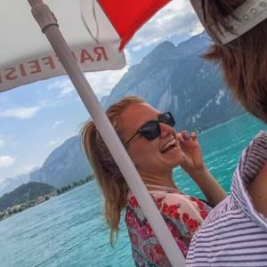 Meet your Posher, Julia