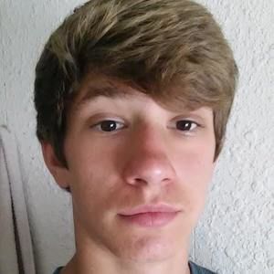 Meet your Posher, Levi