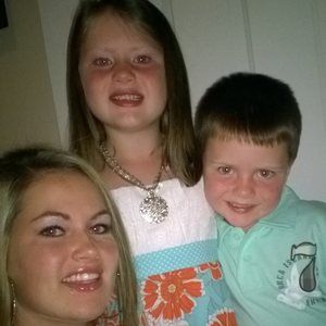 Meet your Posher, Angela