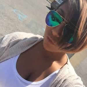 Meet your Posher, Valerie