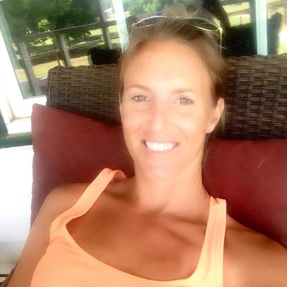 Meet your Posher, Christie