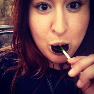 Meet your Posher, Samantha