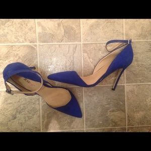 Just Fab blue suede shoes  sz 10