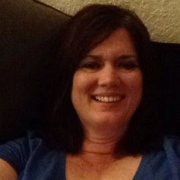 Meet your Posher, Lara - Picture 1 of 1