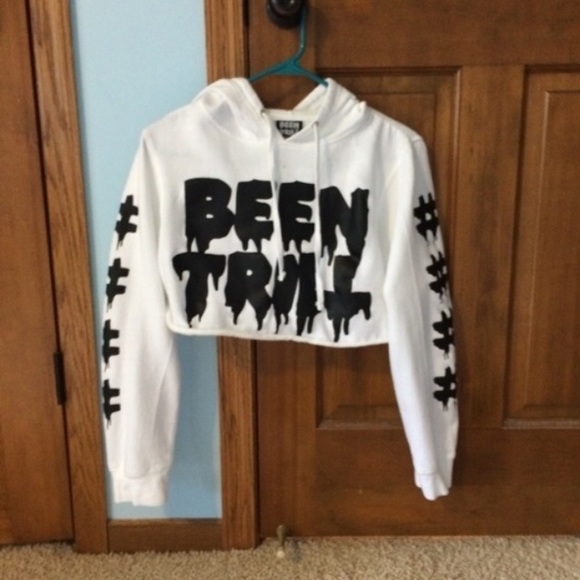 Been trill cropped hoodie